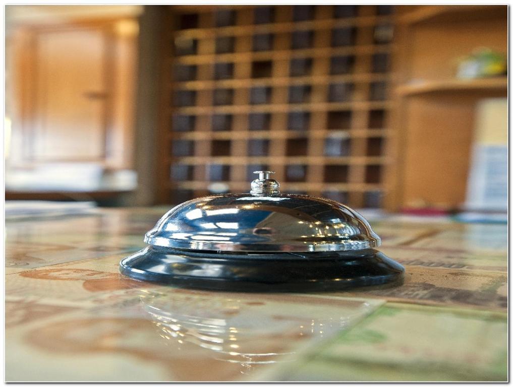 Hotel Veronese Cerignola Buitenkant foto